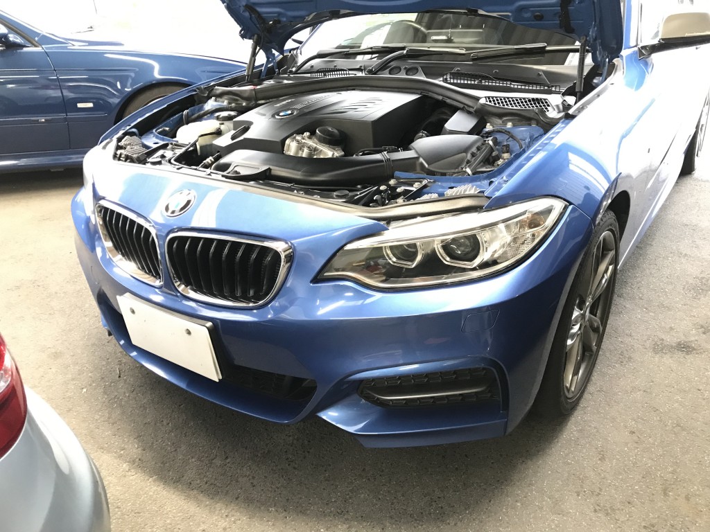 BMW　２３５　フロントバンパー　キズ修理　　　豊田市　　板金塗装